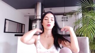 nicolemanson - [Chaturbate] Mom Stream Record Interactive toy