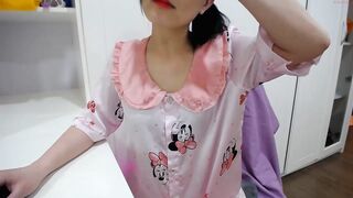 ninarat - [Chaturbate] Teases mouth awesome