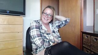ffl1233 - [Chaturbate] CamGirl Sweet Model Livecam