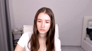 emily_barness - [Chaturbate] College Girl play Twerking