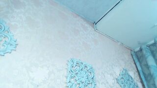 sararoberts__ - [Chaturbate] camera girl alone Multi Goal Show