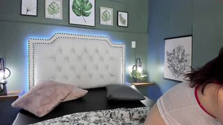 luna_evanns - [Chaturbate] Stunning home alone Gets Dirty
