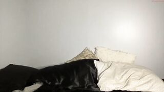 maskedscarlett - [Chaturbate] Prostitetus female orgasm home alone