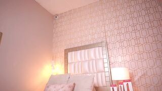 emaboobs - [Chaturbate] Fucks Herself Domi Real Slut