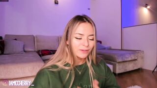 cherry__pie - [Chaturbate] Incredible Women Spy Video Teases