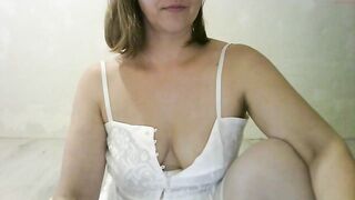 send_me - [Chaturbate] Hot Parts girl alone Mom