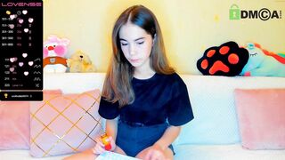 shpulia_sashulia - [Chaturbate] Caught On Webcam Shaved Roleplay