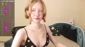 Sweet_loo - [Chaturbate] Hot Babe Strips Webcam Goddes Webcamchat