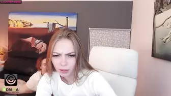 _candyfly_ - [Chaturbate] licking camera Playing On Live Webcam