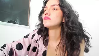 Hey_mafalda - [Chaturbate] Cute WebCam Girl Obmihod Nymph