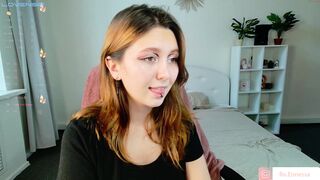 renessy_ - [Chaturbate] Suck Dick Naked Model Awesome