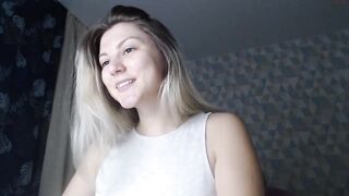 nursedoll - [Chaturbate] Awesome girl alone slut