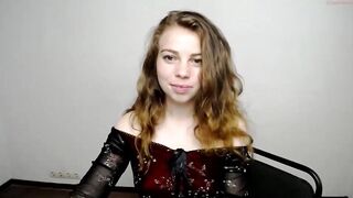 veronika_si - [Chaturbate] Hot Parts Flashing Ass erotic