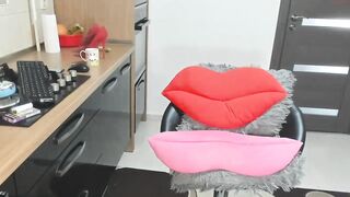 vickycristal - [Chaturbate] Get Fucked Adult Natural Body