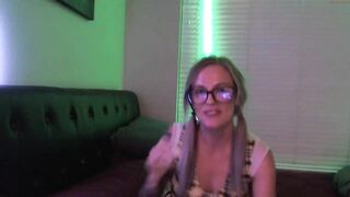 tinkerb3llxo - [Chaturbate] Nice Boobs Webcam Goddes Sensual