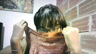 pretty_coffee - [Chaturbate] Does Everything Cam Clip Beauty