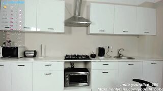 your_lil_babe - [Chaturbate] ride Live Show Adult