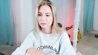 charming_pan - [Chaturbate] Cute WebCam Girl Webcam Goddes Slutty