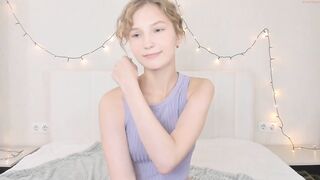 emily_home - [Chaturbate] New Record Clip Spy Video girl alone