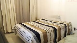 vicymax - [Chaturbate] Domi hole Cam Video