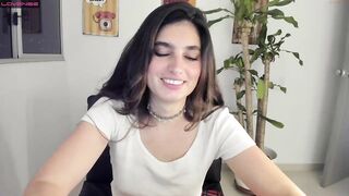 hollyshit_ - [Chaturbate] home alone Homemade hidden