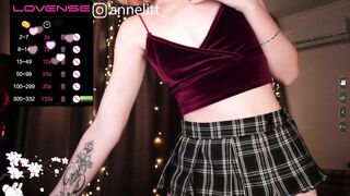 annelitt - [Chaturbate] Sweet Girl Web Model body
