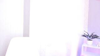 damaralopez_ - [Chaturbate] Twerking Dick Fucks Herself