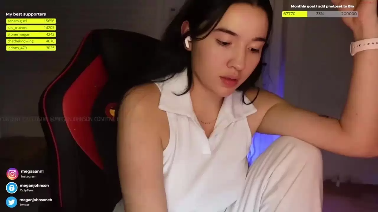 Emma_johnson_ - [Chaturbate] Lovely Amateur Fucks Herself oral