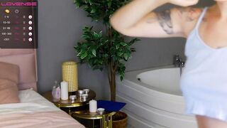 marie_diaze - [Chaturbate] CamGirl Masturbate home alone