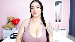 kayllaevans - [Chaturbate] Hot Babe Strips Teases Suck Dick