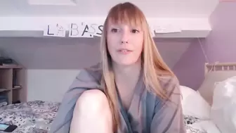 Alice8363 - [Chaturbate] Big Tip Goal ride Crazy