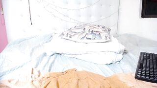 hornyhousekeeper_  25-10-2022 20-33