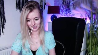 valerieluvsugar - [Chaturbate] Surprise College Girl Webcam