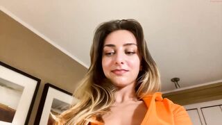 ksensational  30-10-2022 03-57