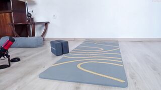 yourfreebird - [Chaturbate] Twerking spy Playing On Live Webcam