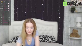 arina_sunshine - [Chaturbate] Hottest Webcam Babe licking xxxvideo
