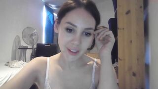 kittyfrance  05-11-2022 10-54