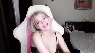 ovelymila  02-11-2022 00-41