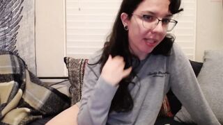 cleo_cam  11-11-2022 05-39