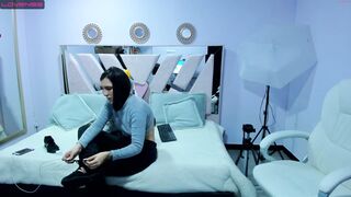 abby_hills  18-11-2022 19-04