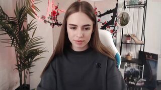 bella_hanson  17-11-2022 23-48