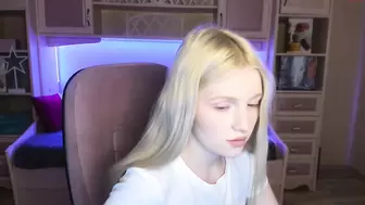 Search Results for ShyyFox tits 21 10 2022