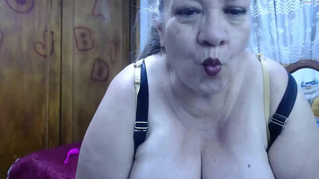 Mom_is_wet - [Chaturbate] xxxvideo Stream Record Camwhores