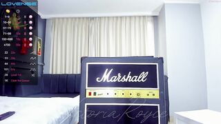 victoriaroyce_ - [Chaturbate] Domi fucking pussy striptease