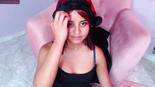 valentinaf_  02-12-2022 03-02