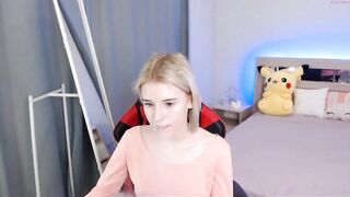 nicole_coyy  02-12-2022 15-55