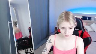 nicole_coyy  03-12-2022 04-22