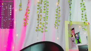 hottie_lola  05-12-2022 23-52