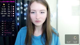 kailaroset - [Chaturbate] Lovely Amateur striptease Mom