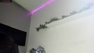 sharon_lewwis - [Chaturbate] Russian Girl Sexy Bitch Caught On Webcam